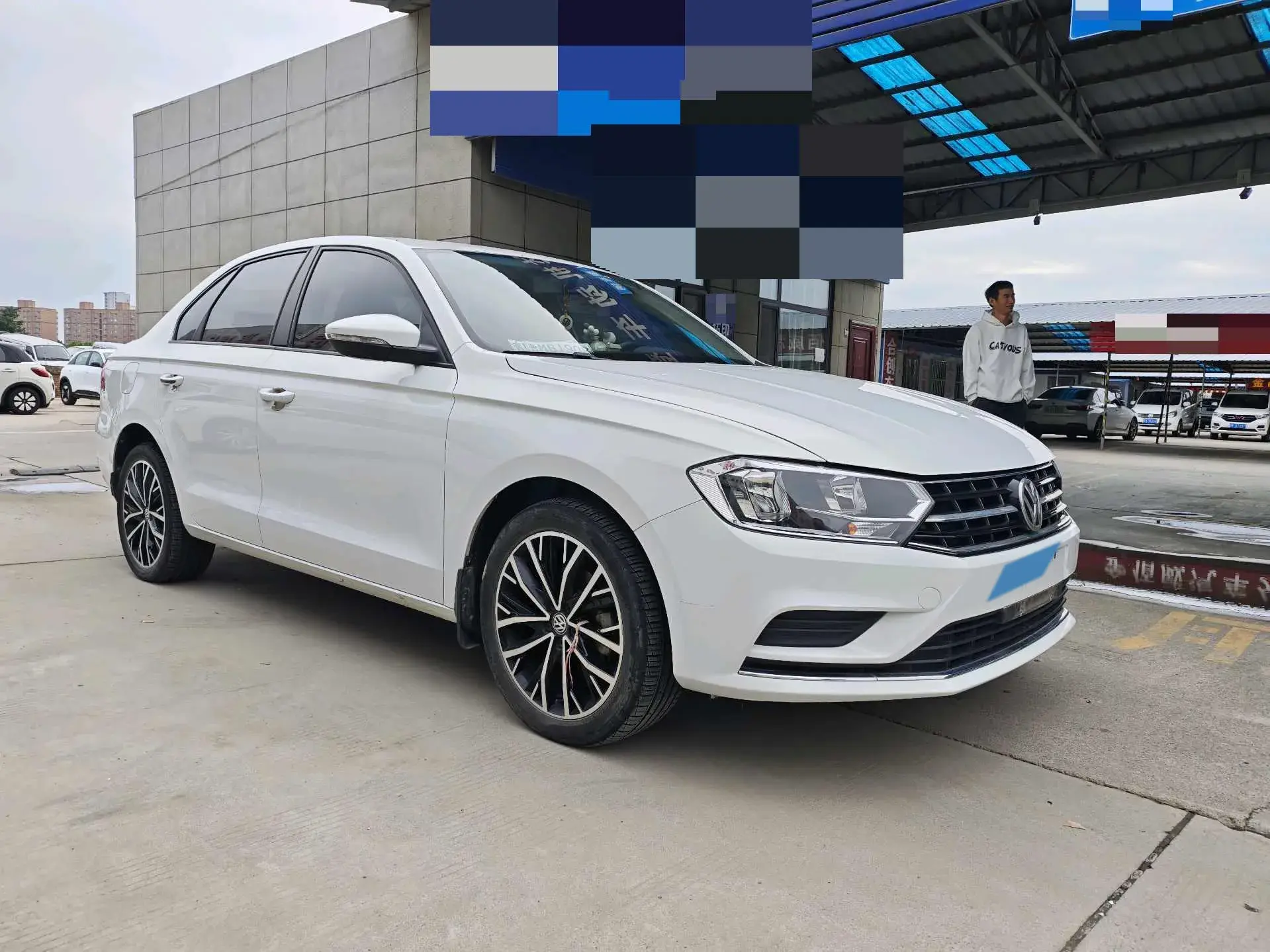 2019 VOLKSWAGEN BORA thumbnail 3