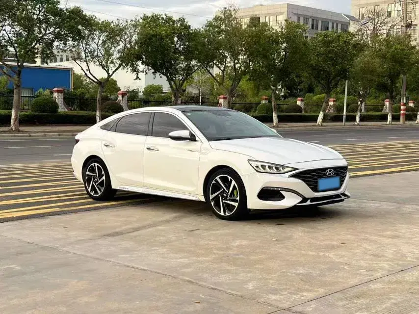 2019 HYUNDAI LA thumbnail 2