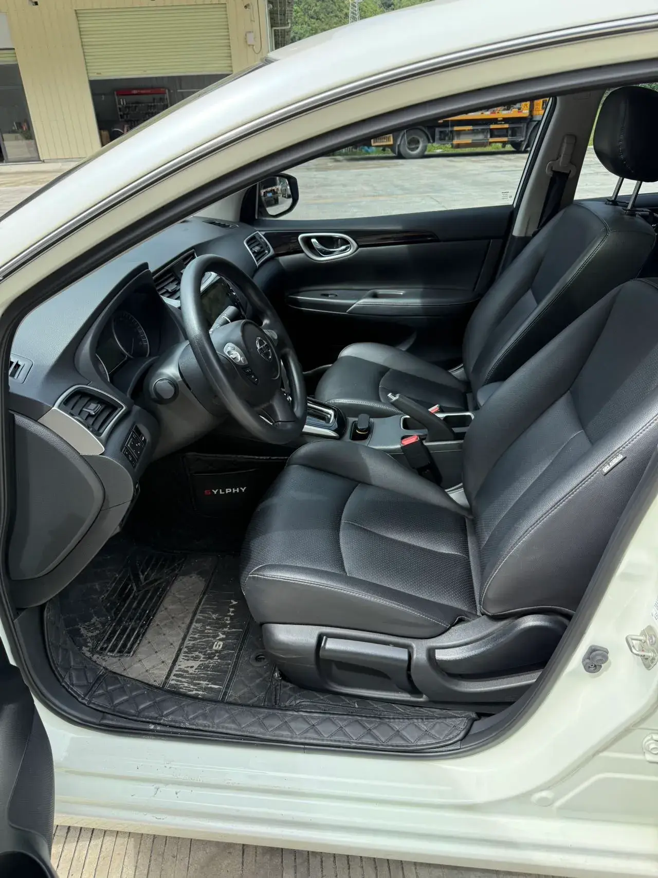 2022 NISSAN SYLPHY thumbnail 4