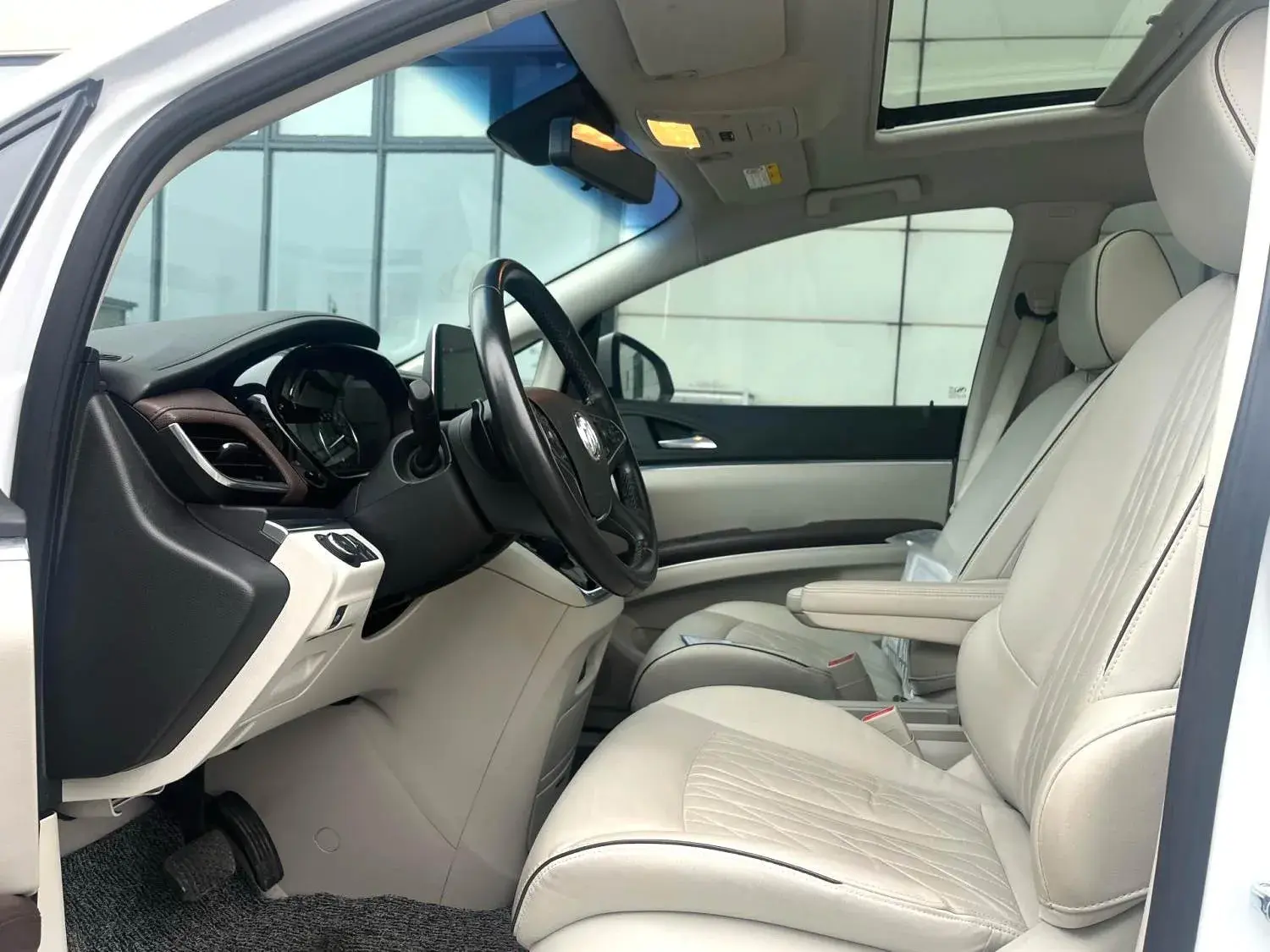 2022 BUICK GL8 thumbnail 3