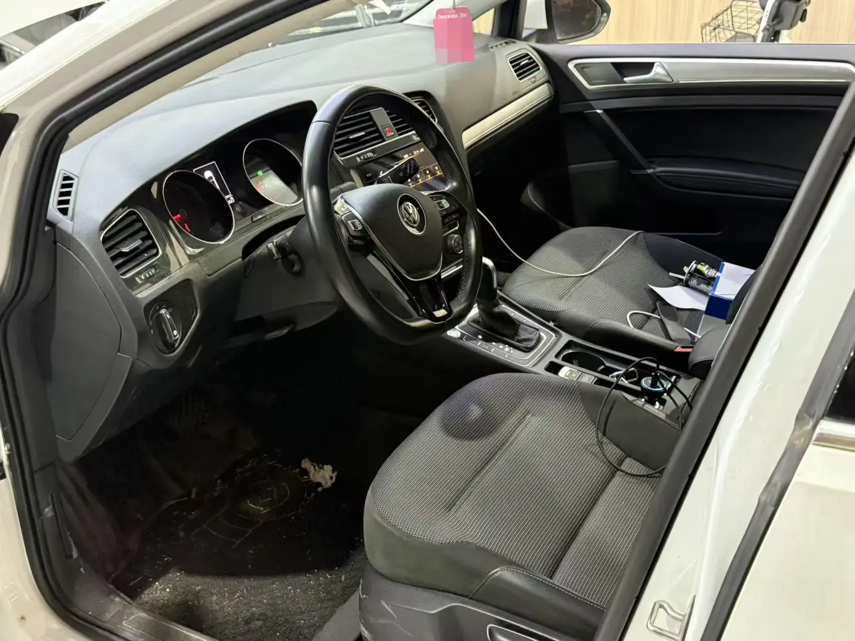 2020 VOLKSWAGEN GOLF thumbnail 4