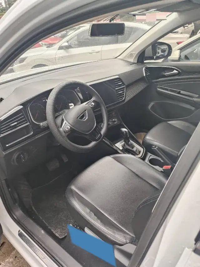 2021 JETTA VS5 thumbnail 4