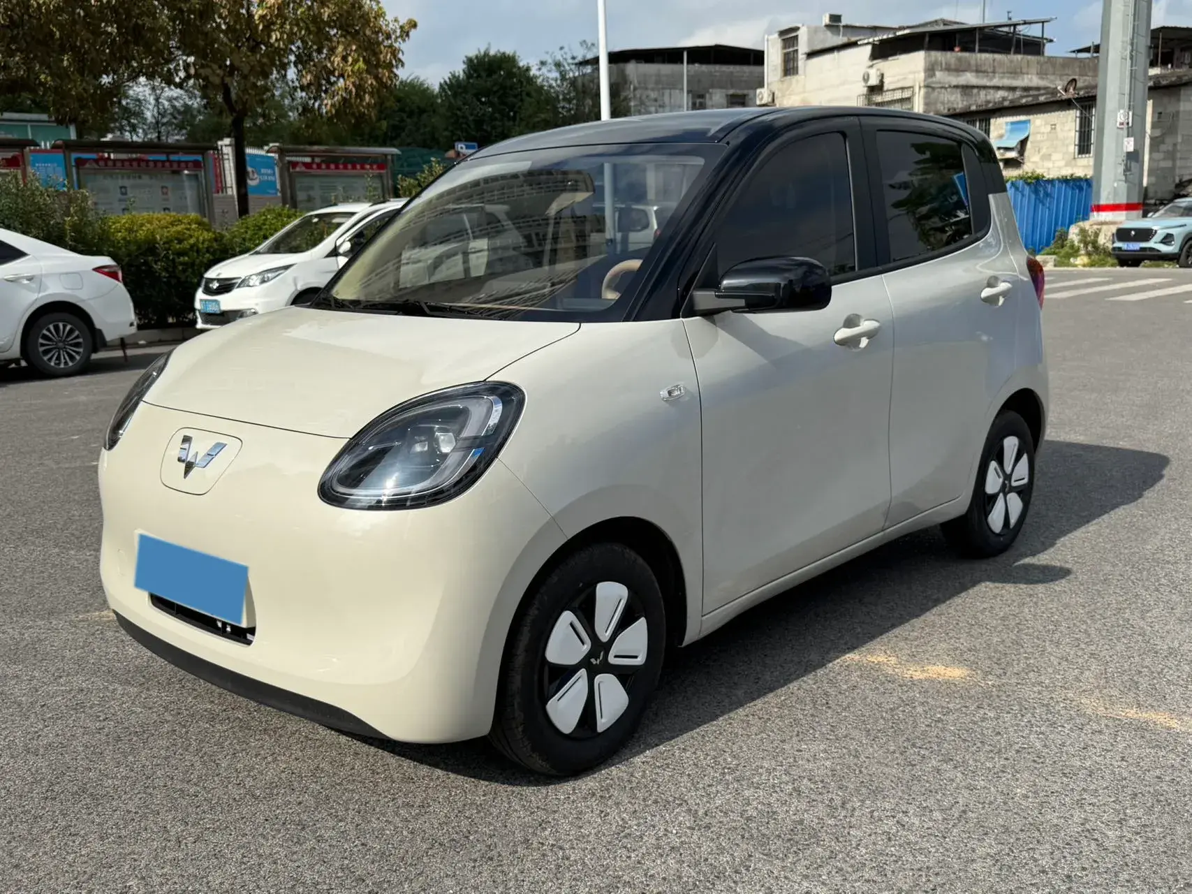 2025 WULING HONGGUANG view 1