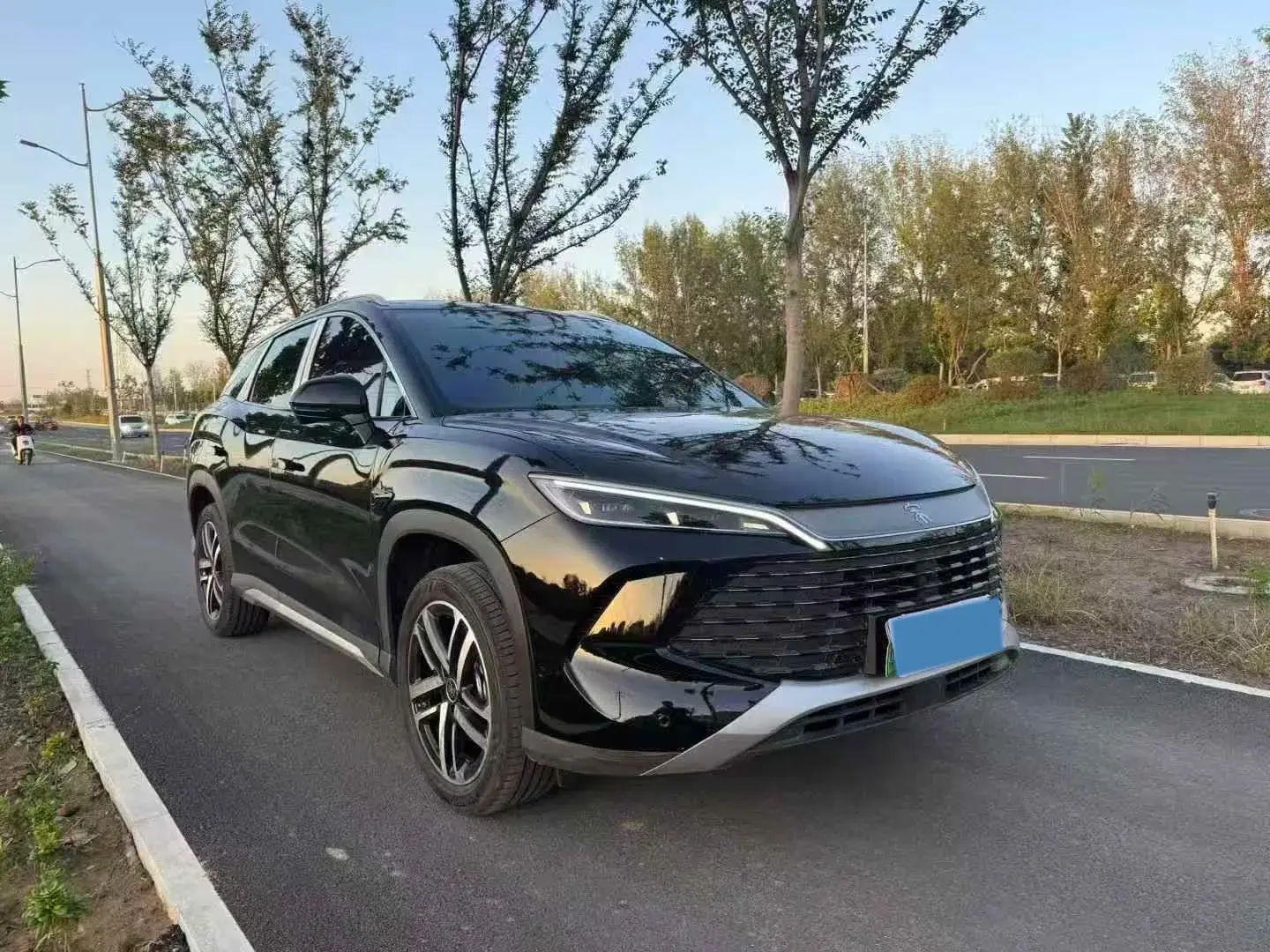 2025 BYD SONGL thumbnail 3