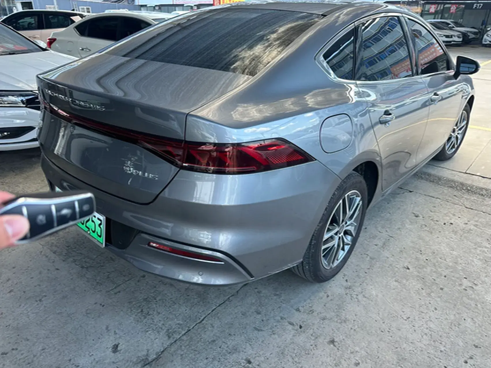 2024 BYD QIN thumbnail 4