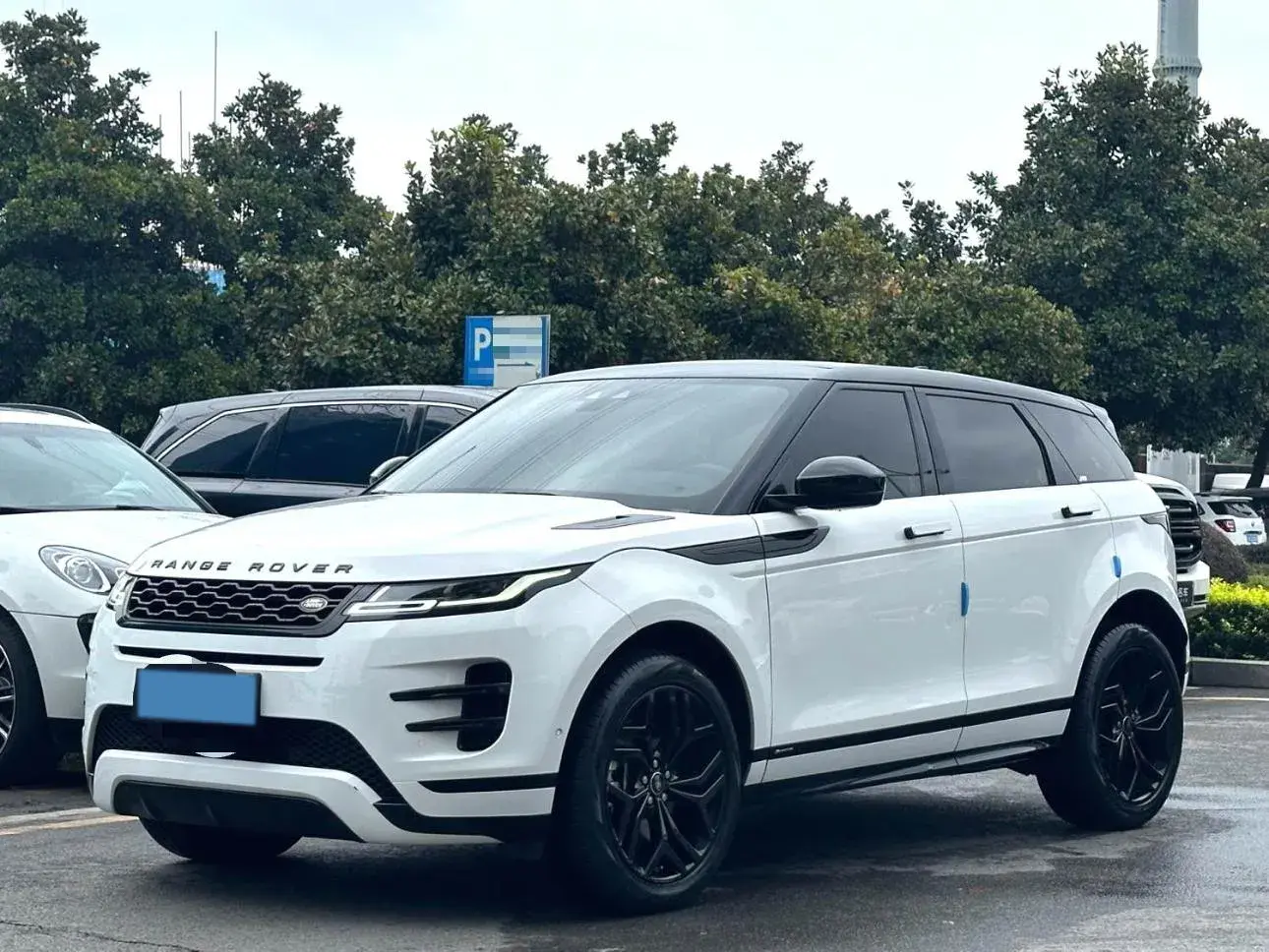 2021 LAND ROVER view 1