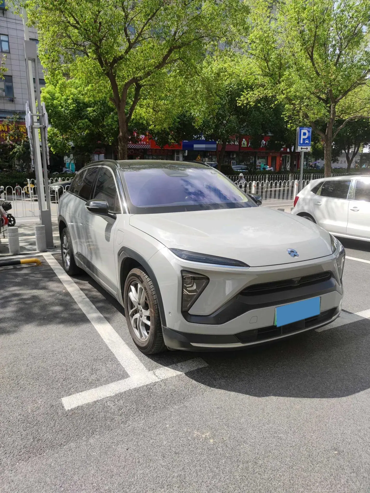 2020 NIO ES6 thumbnail 2