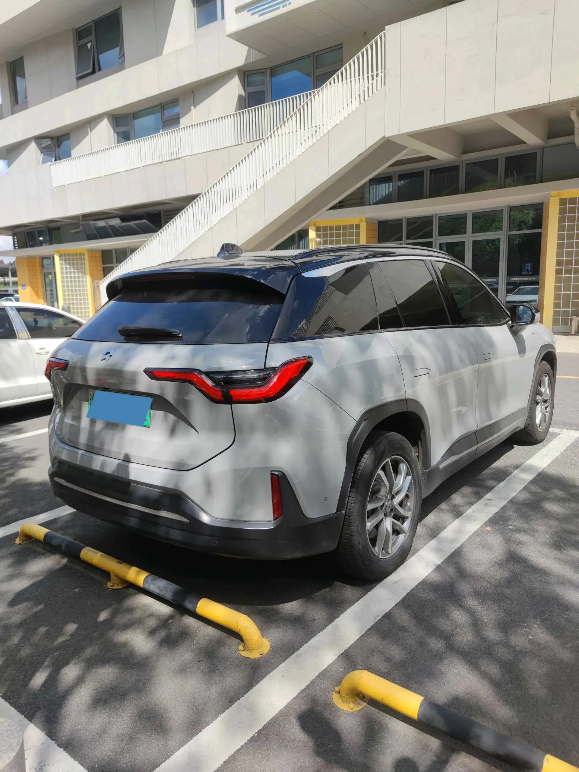 2020 NIO ES6 thumbnail 4