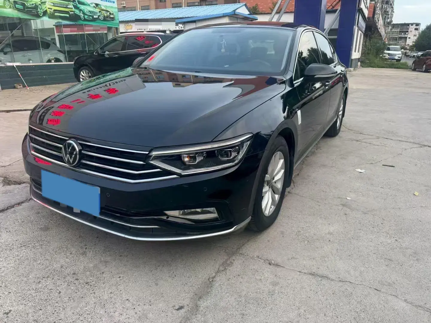 2020 VOLKSWAGEN MAGOTAN view 1