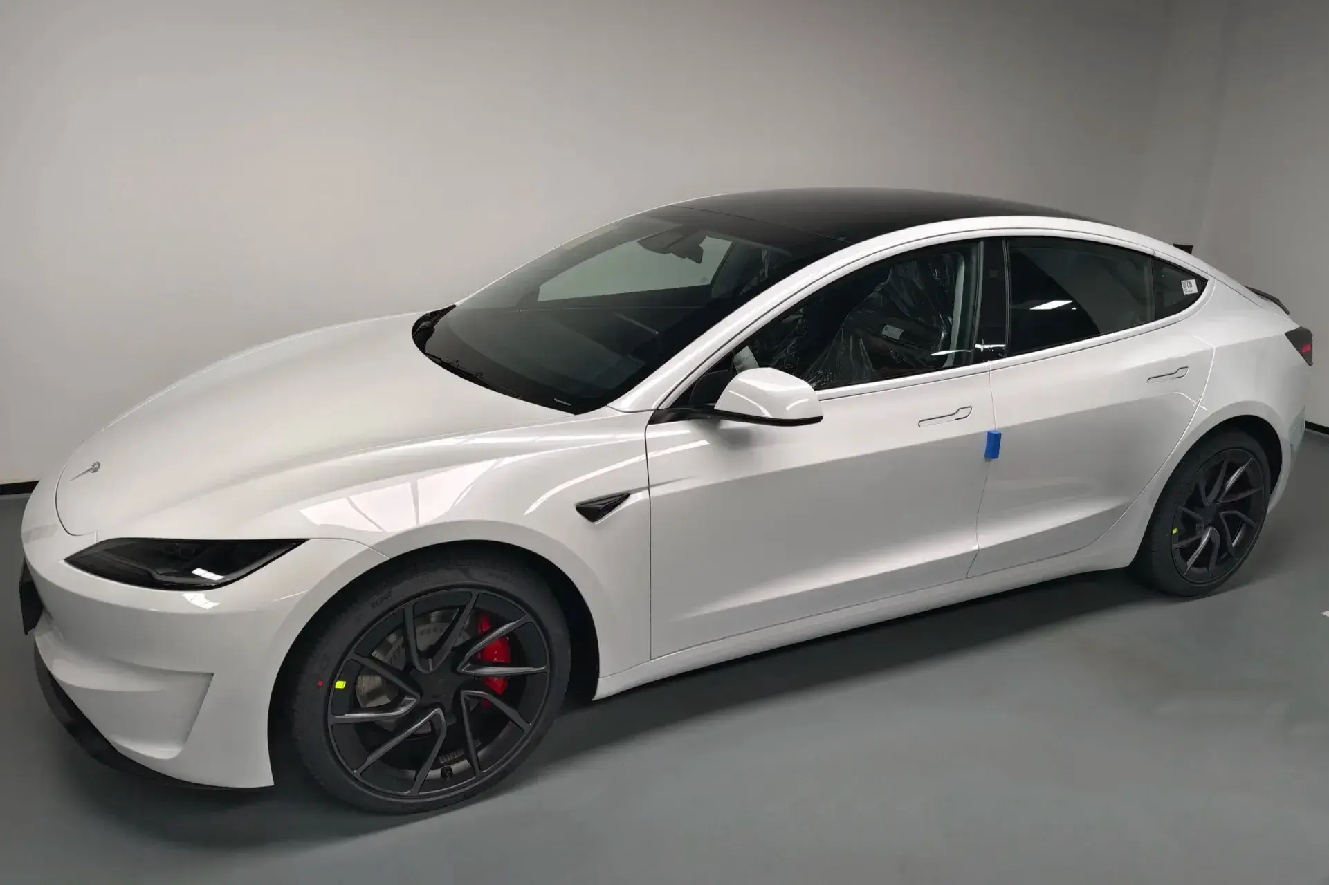 2024 TESLA MODEL thumbnail 2