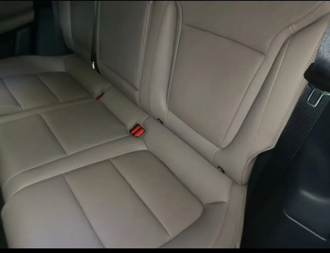 2025 LYNK&CO Z10 thumbnail 4