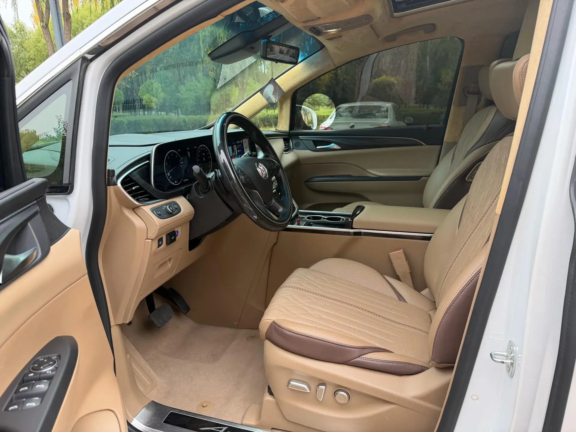 2020 BUICK GL8 thumbnail 4