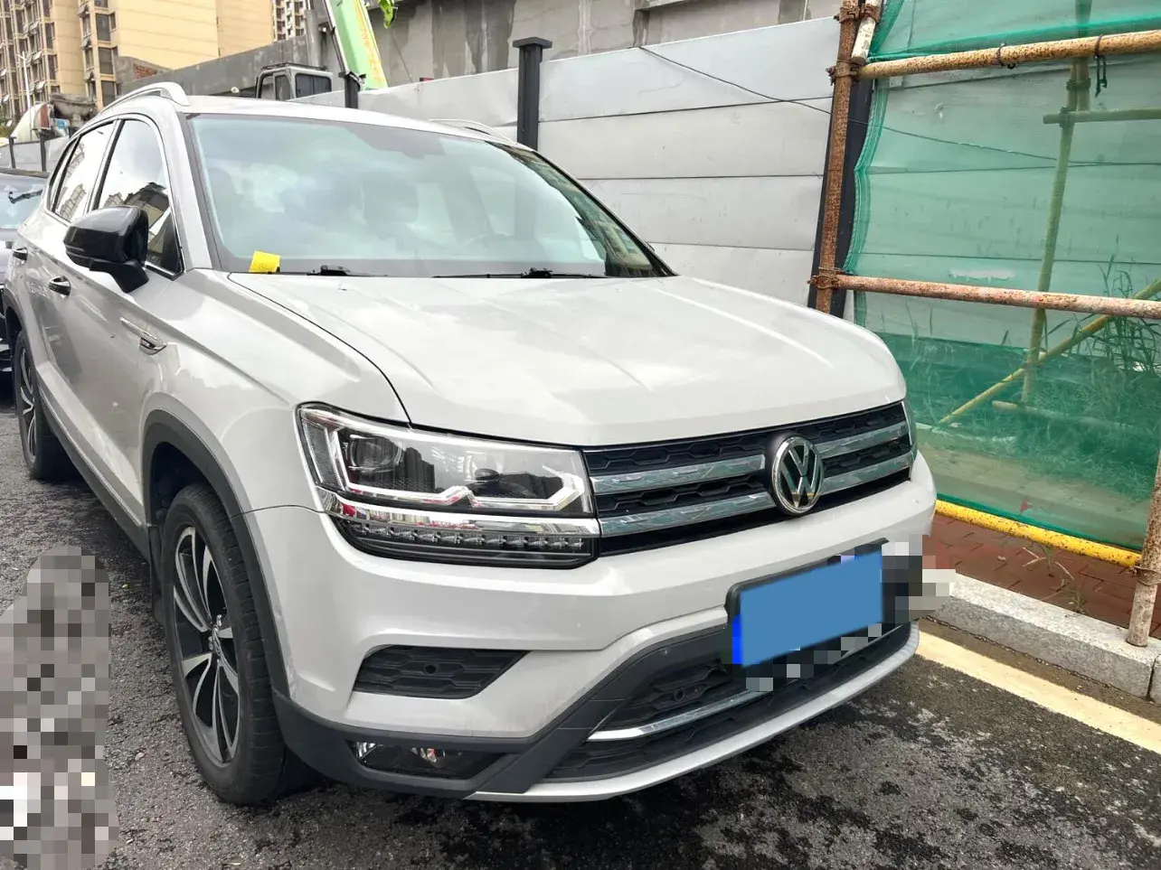 2019 VOLKSWAGEN THARU thumbnail 2