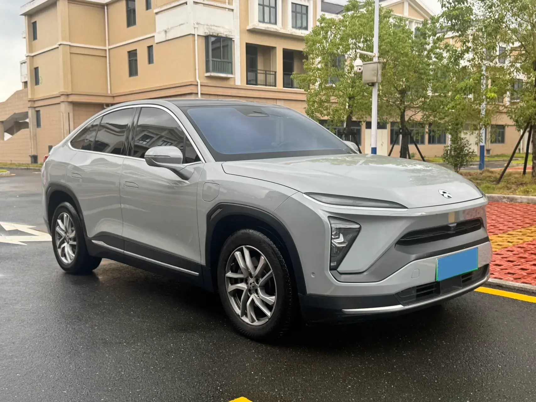 2020 NIO EC6 thumbnail 3