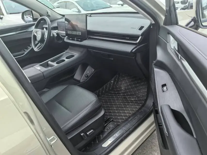 2024 HAVAL H6 thumbnail 4