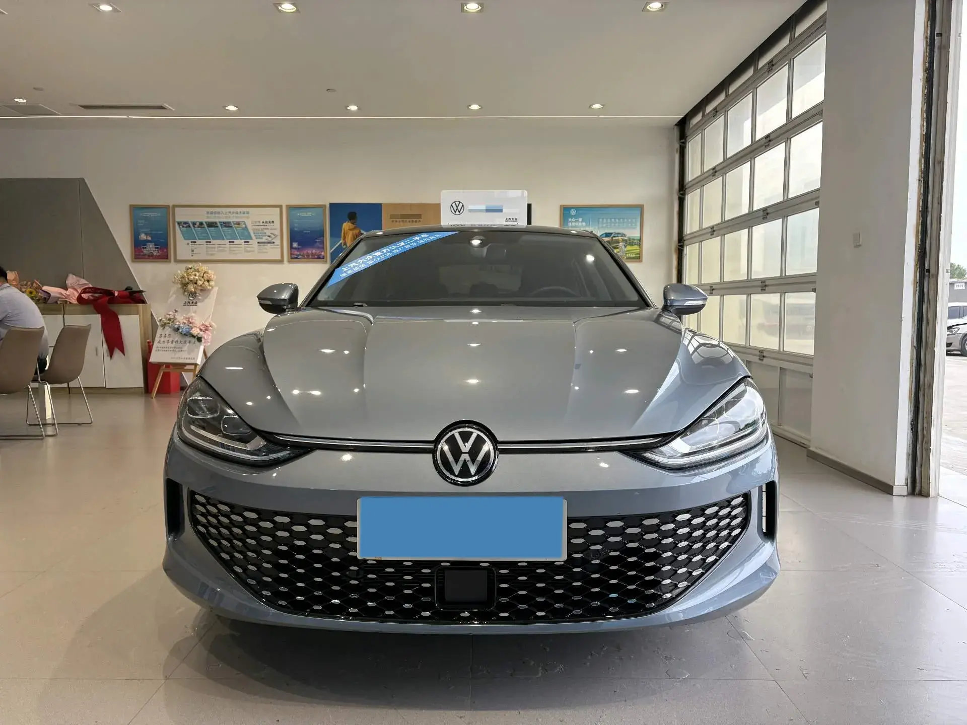 2023 VOLKSWAGEN LAMANDO thumbnail 3