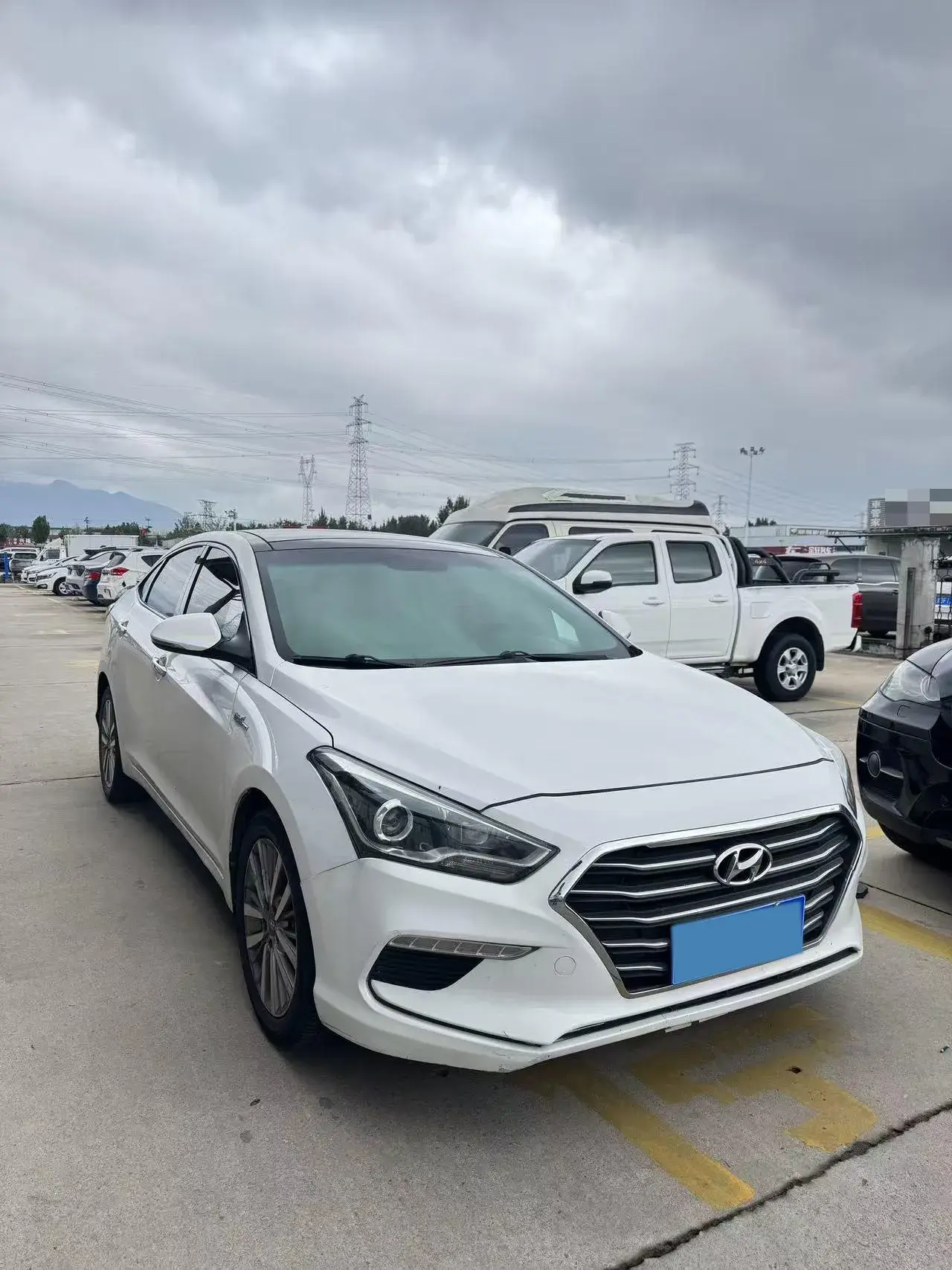 2019 HYUNDAI MISTRA thumbnail 2