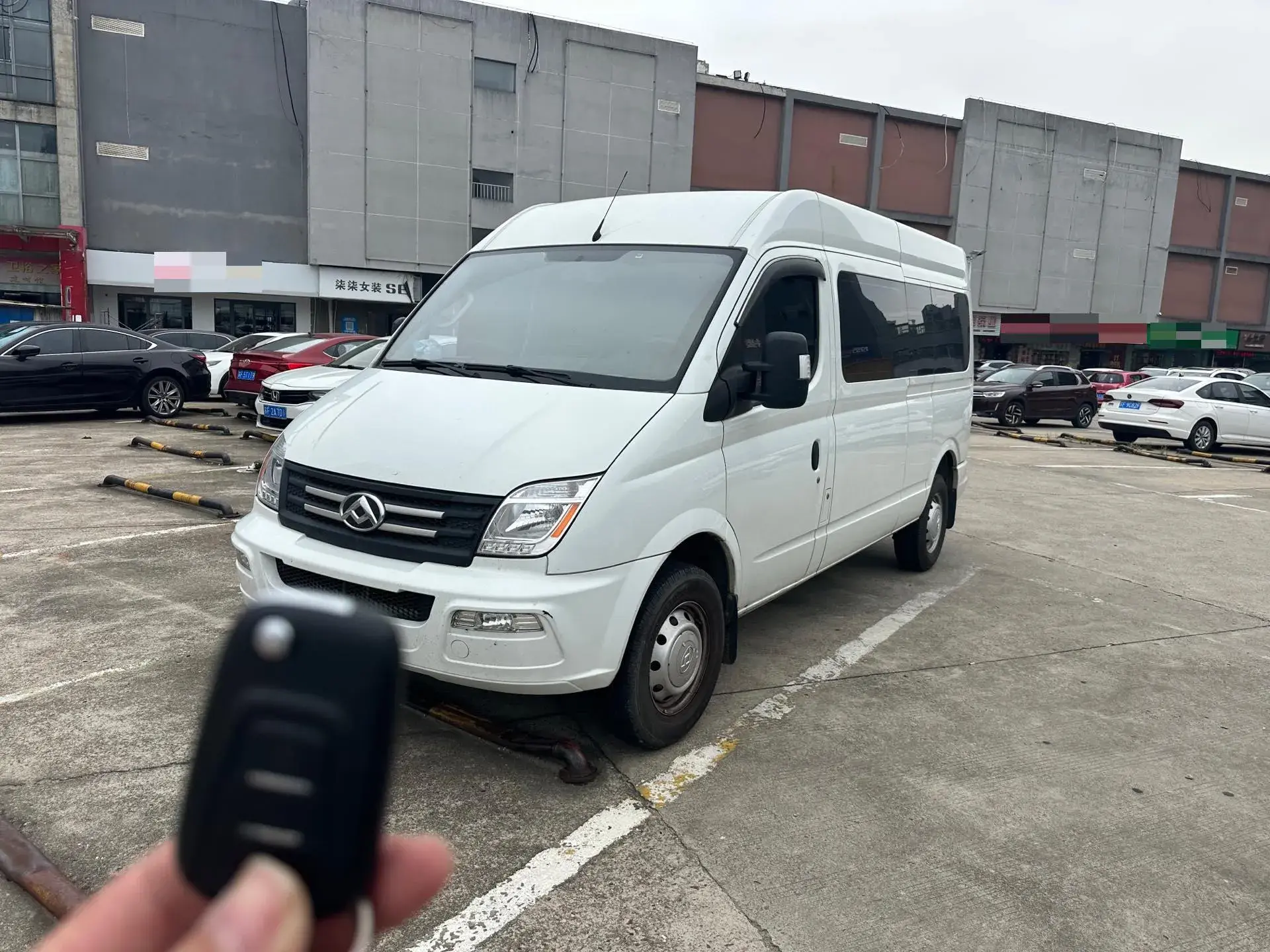 2021 MAXUS XINTU view 1