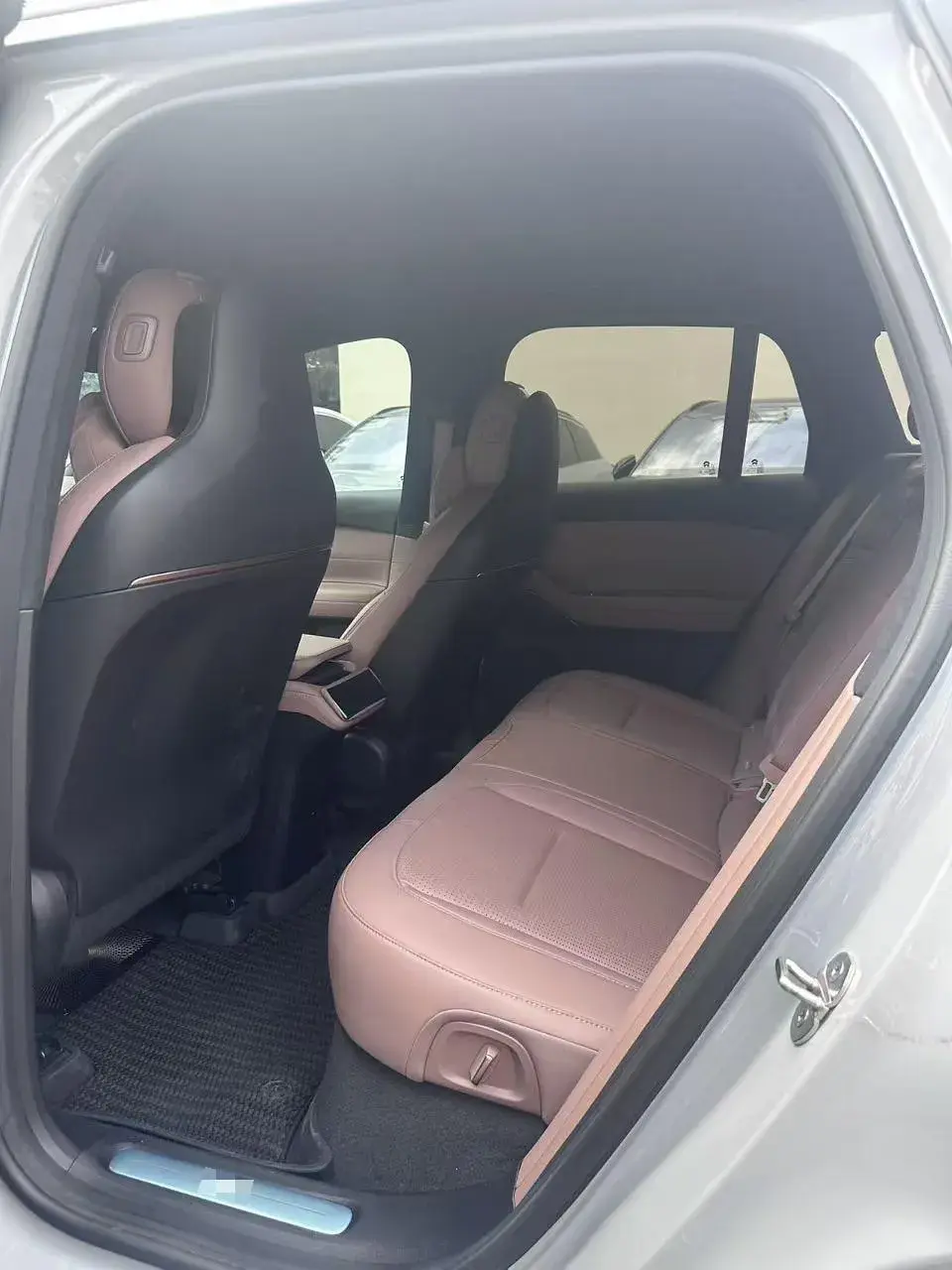 2023 NIO ES6 thumbnail 3