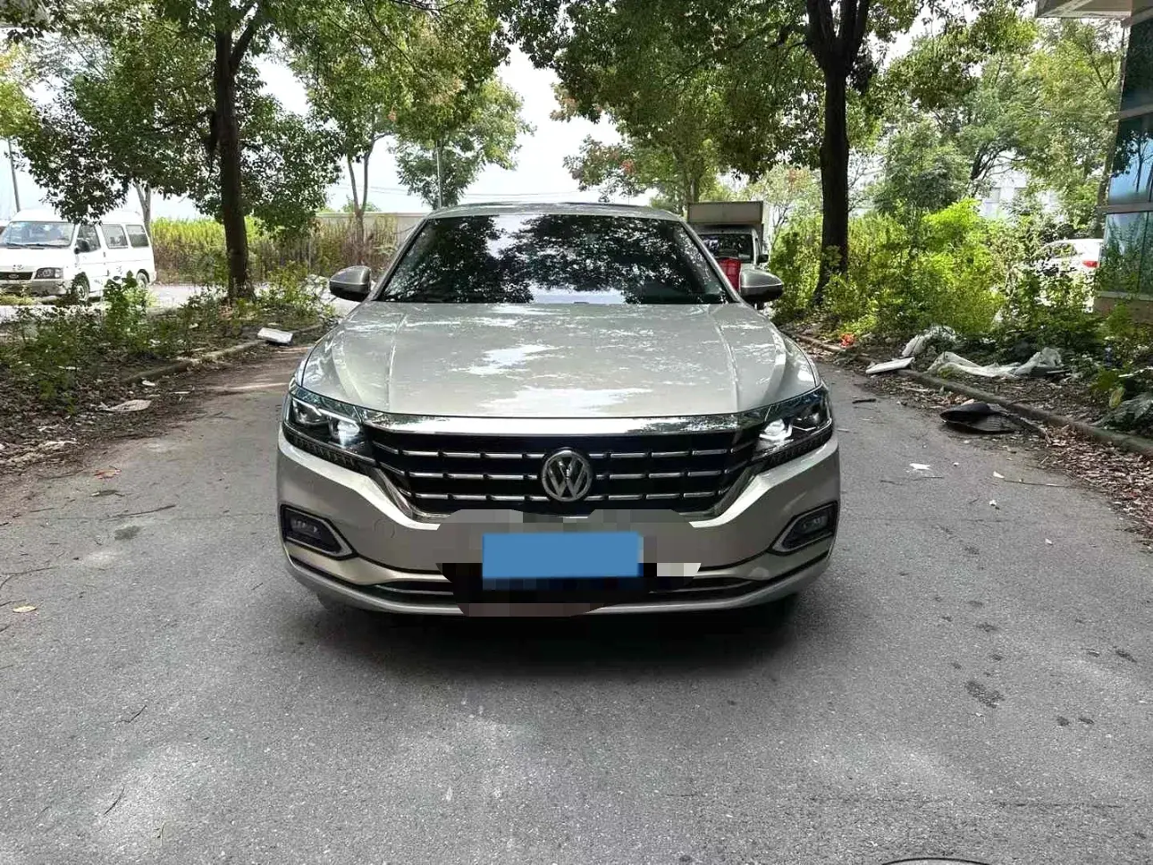 2019 VOLKSWAGEN PASSAT thumbnail 2