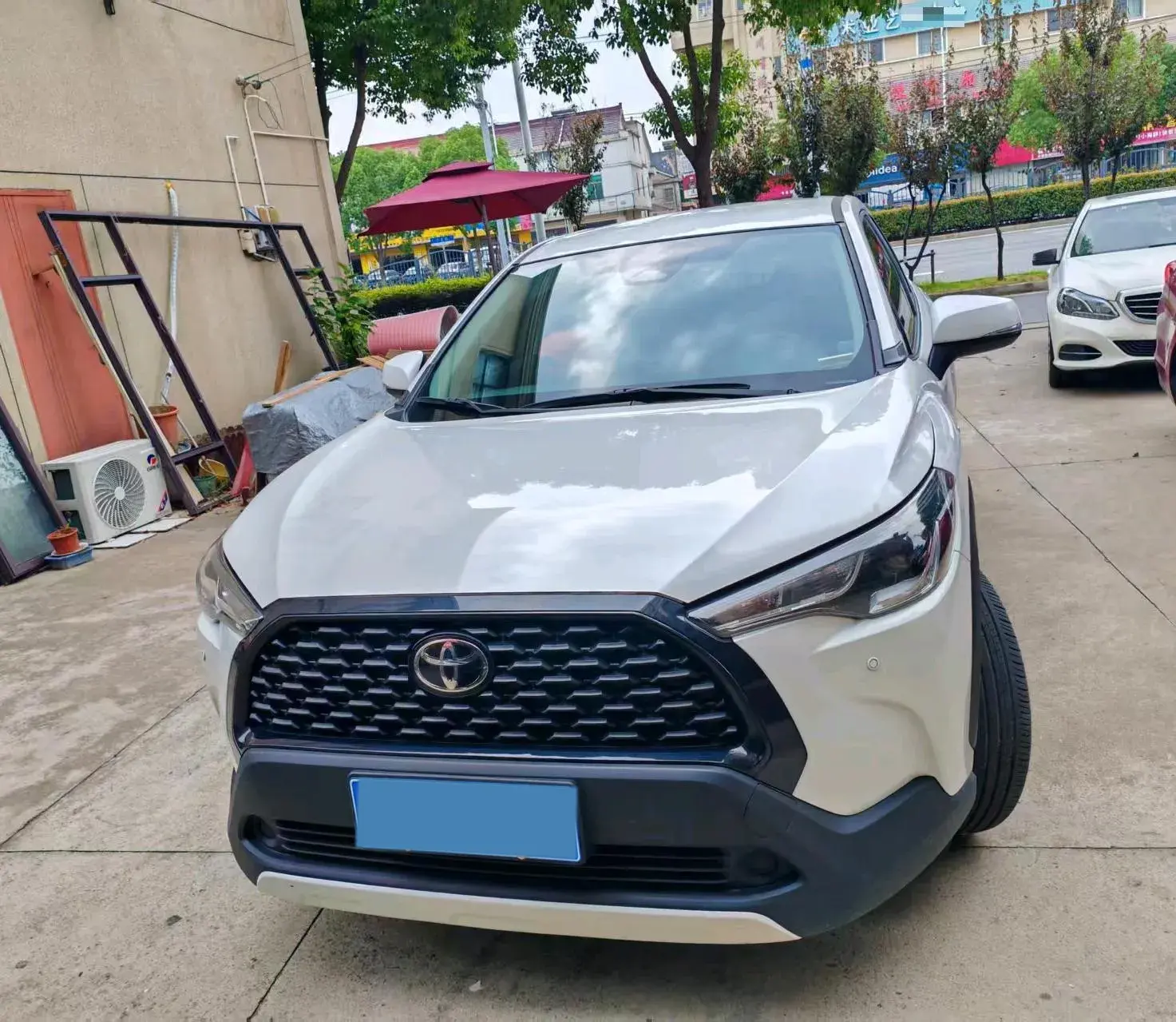 2024 TOYOTA COROLLA thumbnail 3