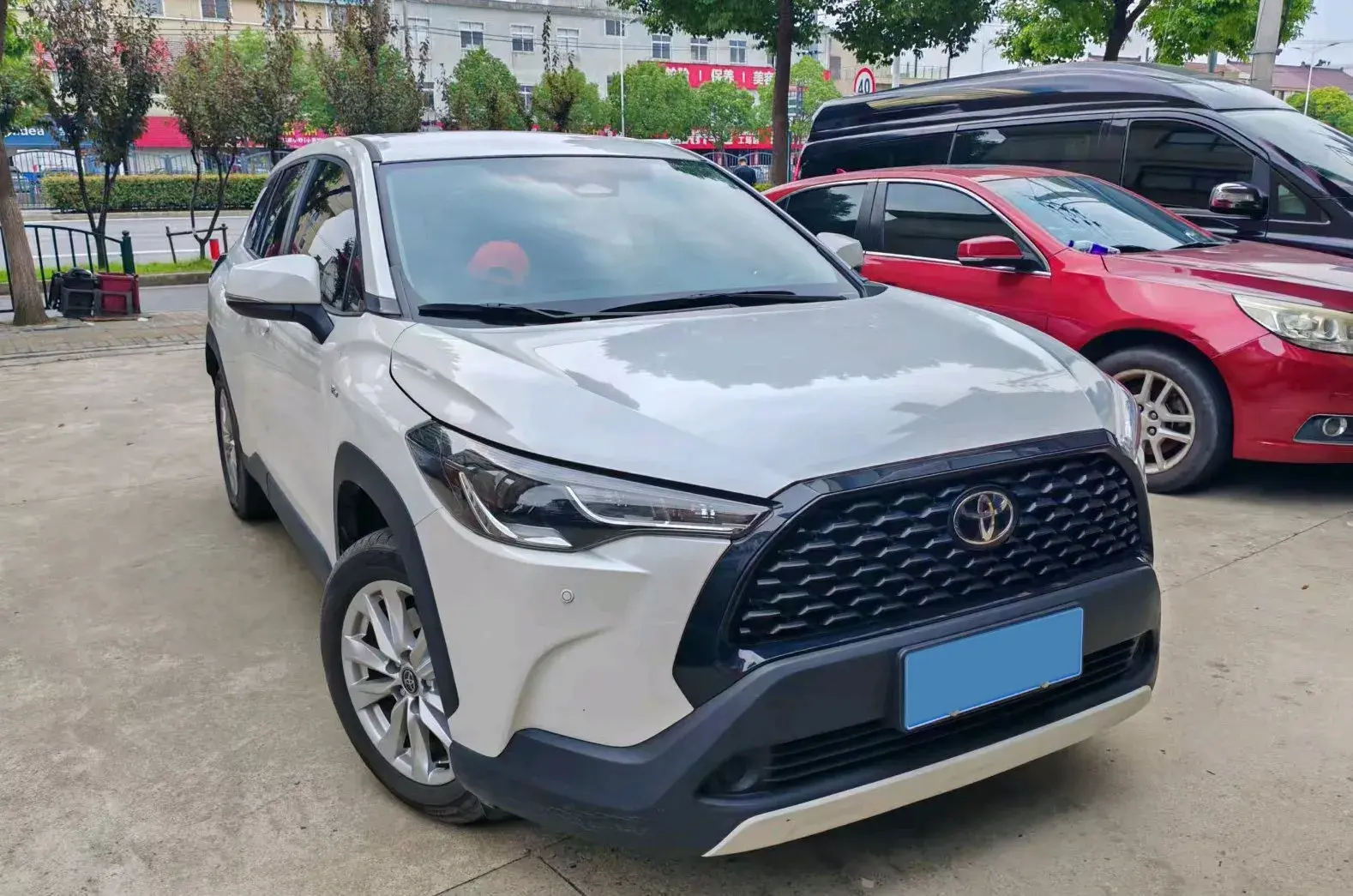 2024 TOYOTA COROLLA thumbnail 2