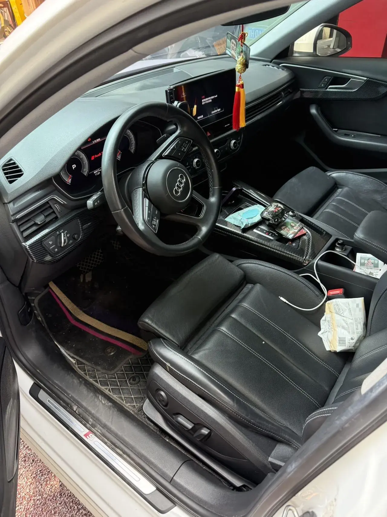 2023 AUDI A4L thumbnail 3