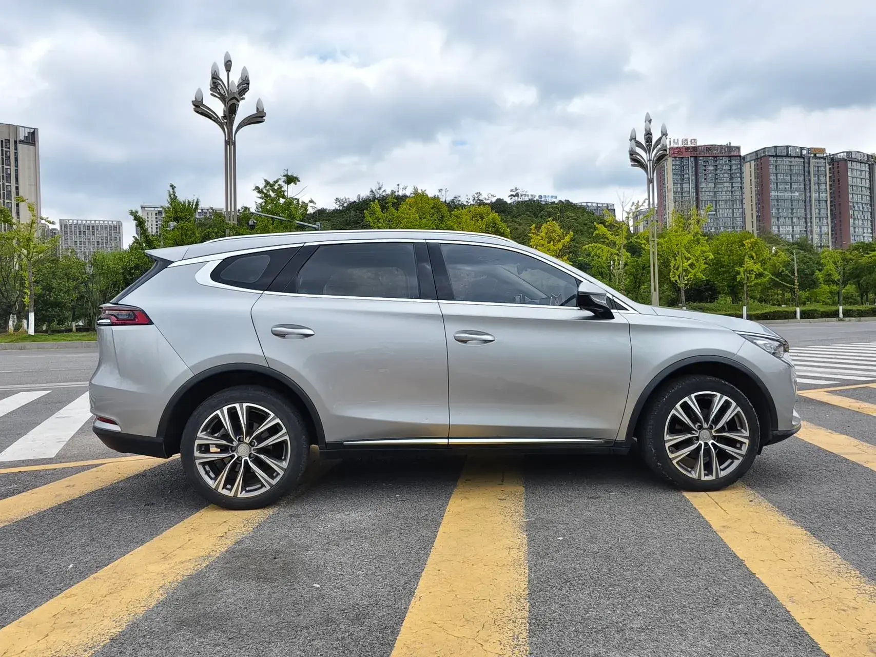 2018 BYD TANG thumbnail 4