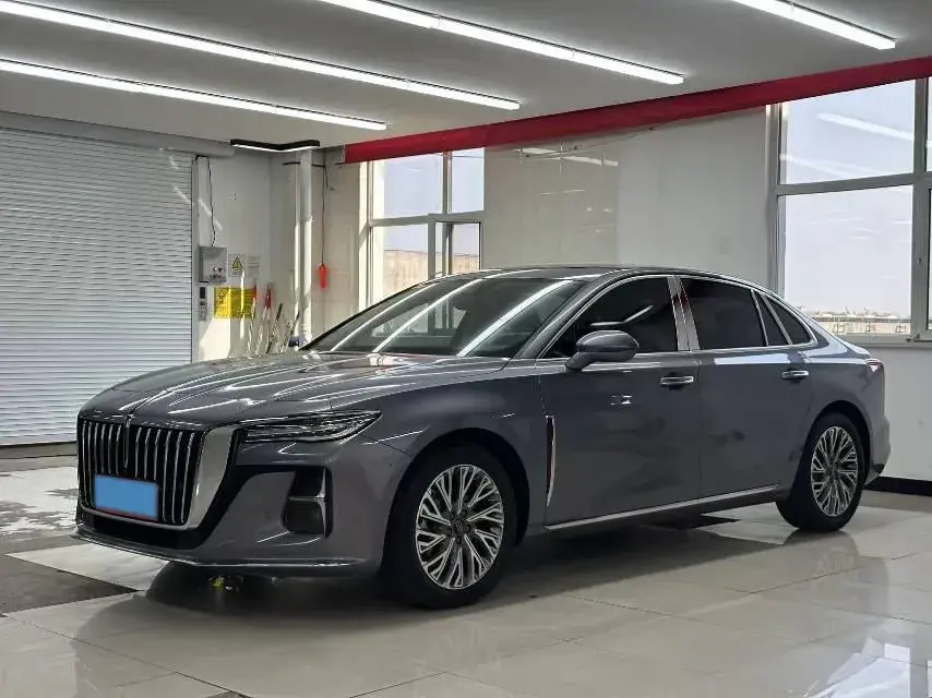 2023 HONGQI H5 view 1