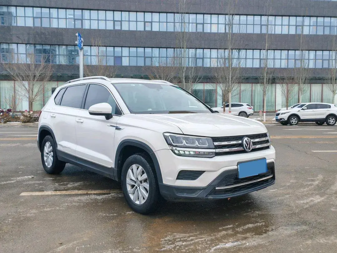 2019 VOLKSWAGEN THARU thumbnail 3