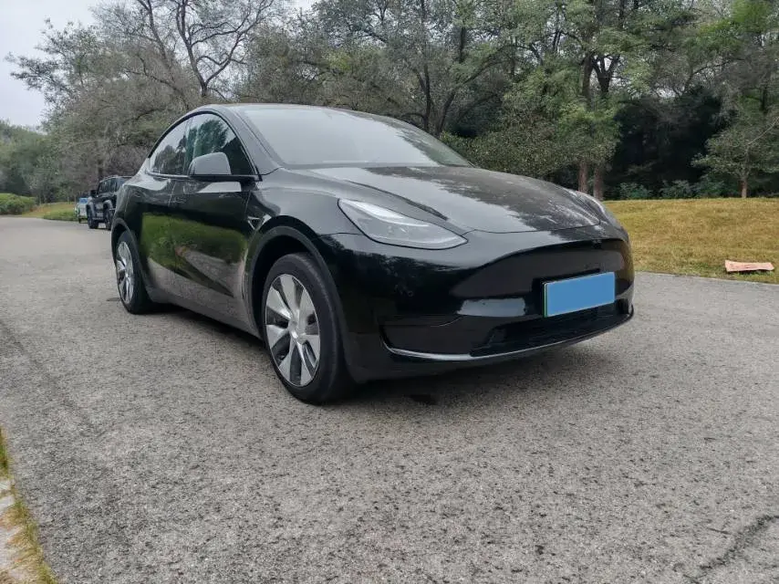 2022 TESLA MODEL thumbnail 2