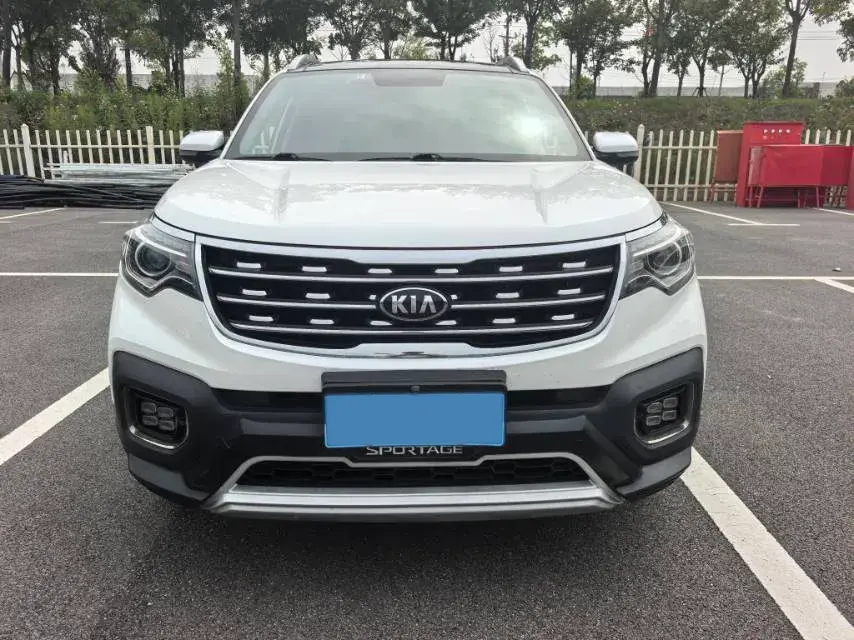 2019 KIA SPORTAGE thumbnail 3