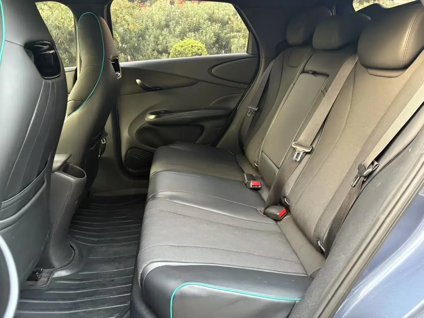 2023 BYD DOLPHIN thumbnail 4