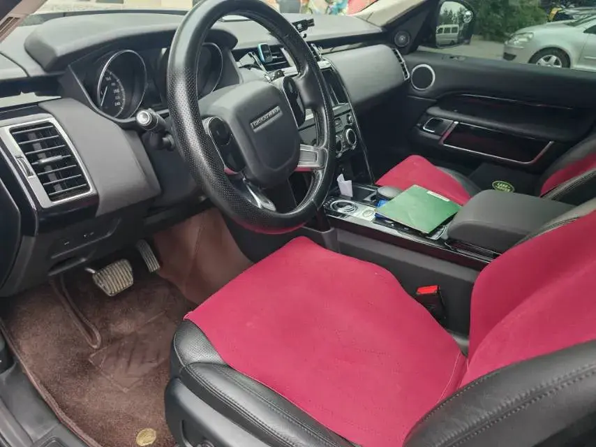 2019 LAND ROVER thumbnail 4