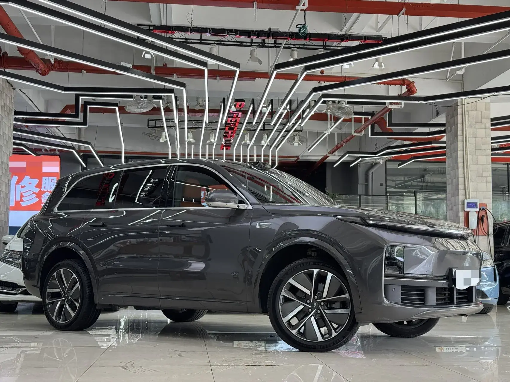 2022 LI L9 thumbnail 3