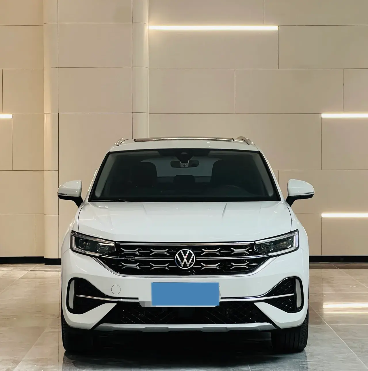 2023 VOLKSWAGEN TAYRON thumbnail 2