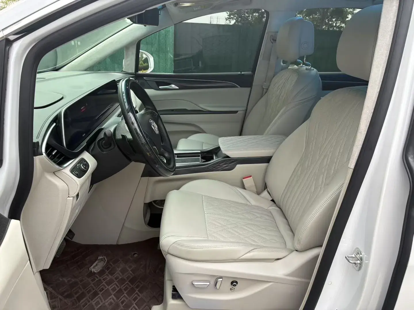 2021 BUICK GL8 thumbnail 3