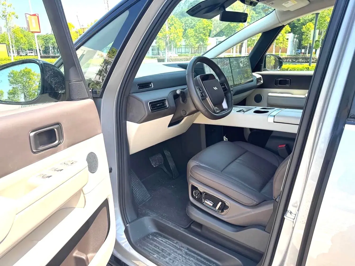 2024 LI MEGA thumbnail 4