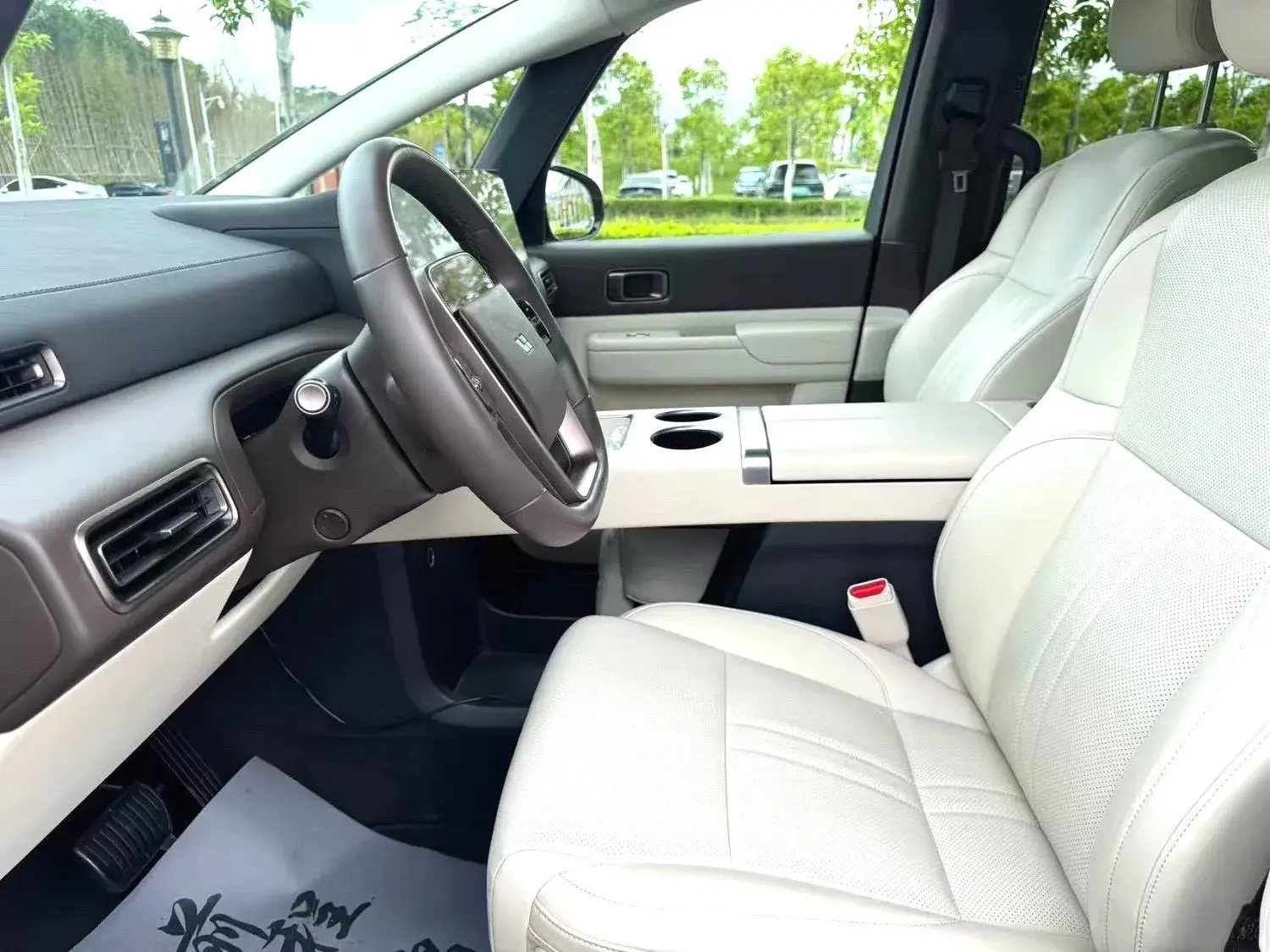 2024 LI MEGA thumbnail 4