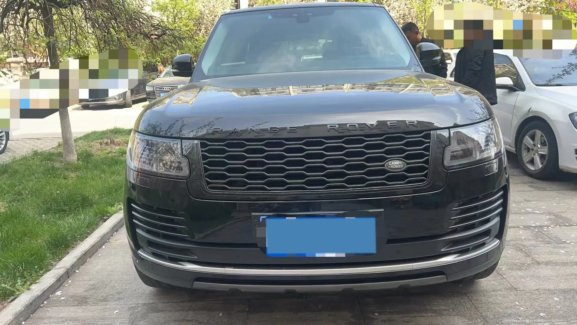 2018 LAND ROVER thumbnail 2