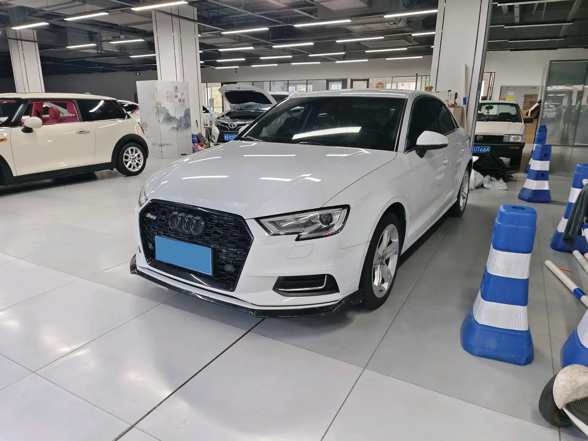 2019 AUDI A3 view 1