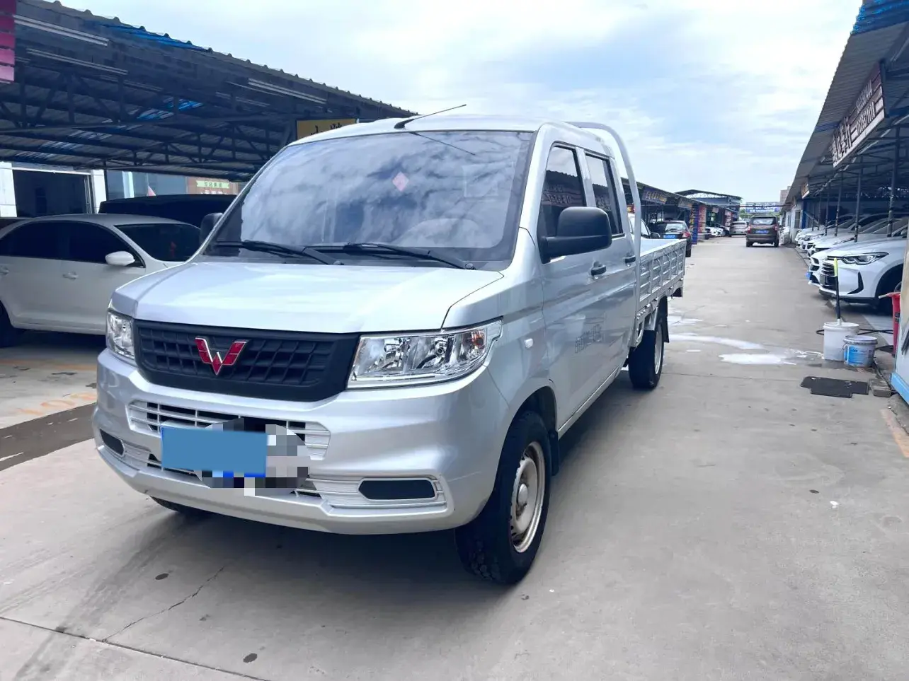 2021 WULING RONGGUANG view 1