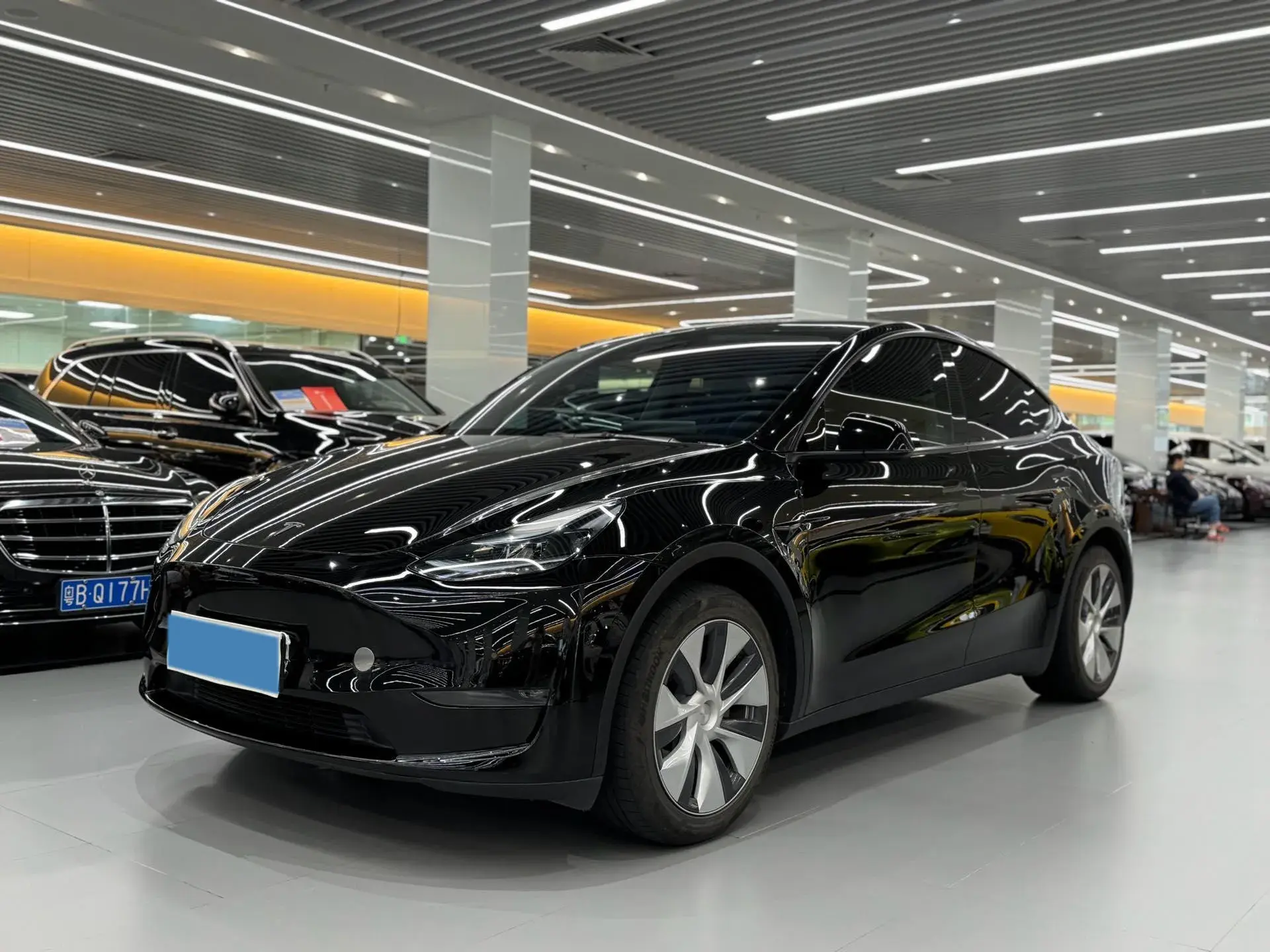 2022 TESLA MODEL view 1