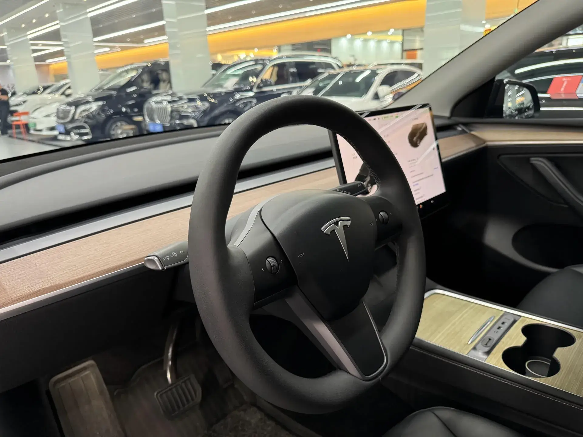 2022 TESLA MODEL thumbnail 4