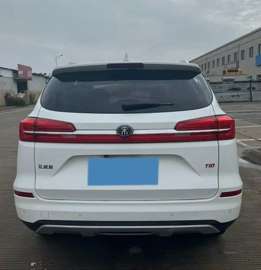 2019 BYD SONG thumbnail 4