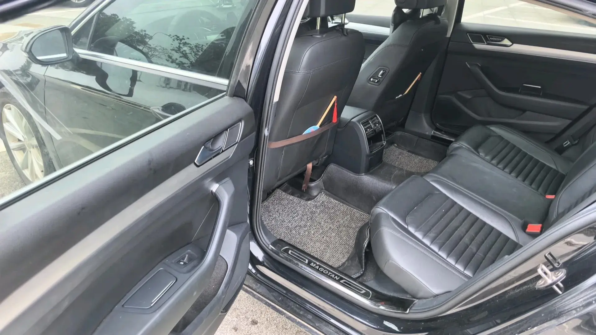 2019 VOLKSWAGEN MAGOTAN thumbnail 3