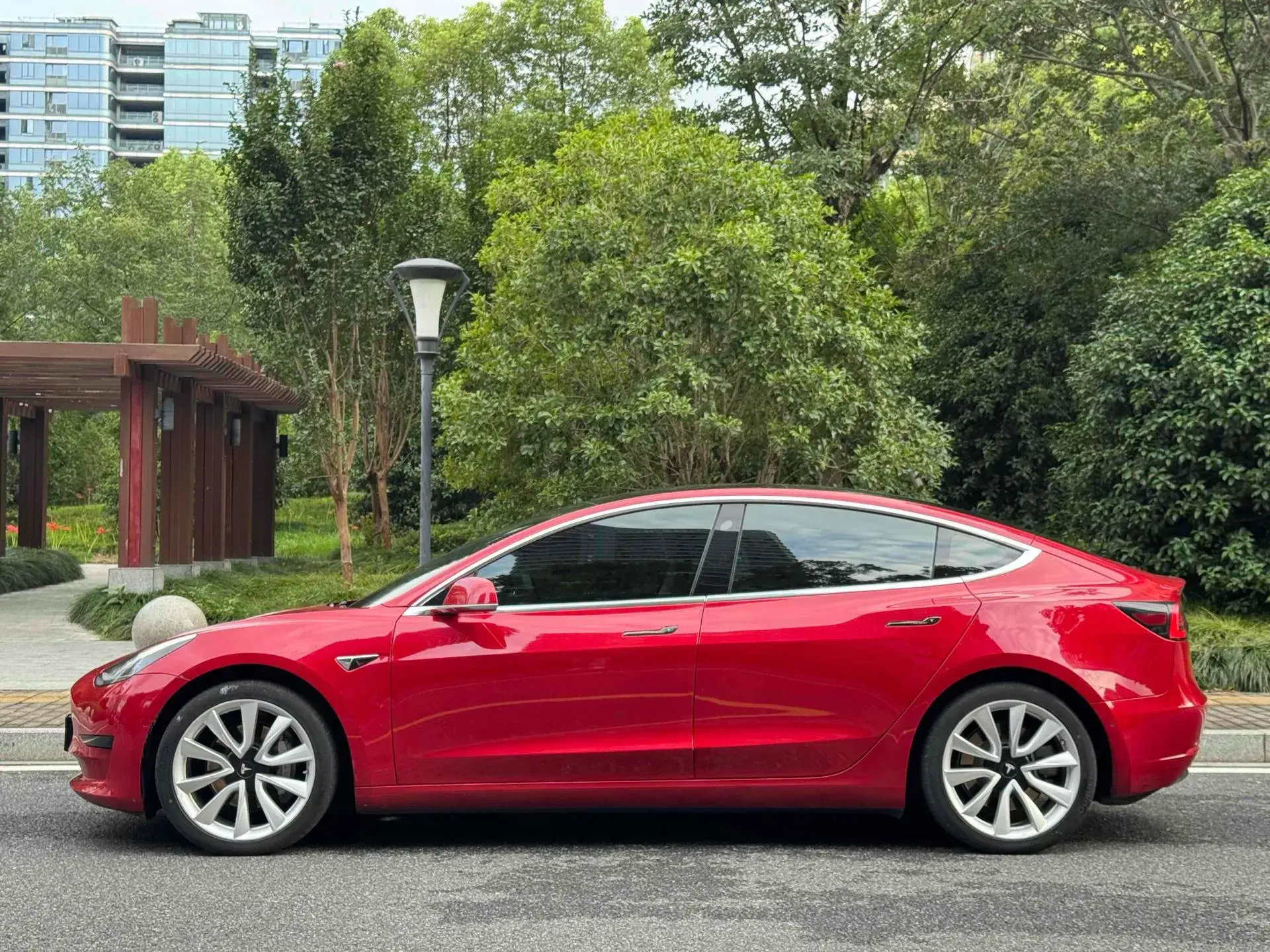 2020 TESLA MODEL thumbnail 3
