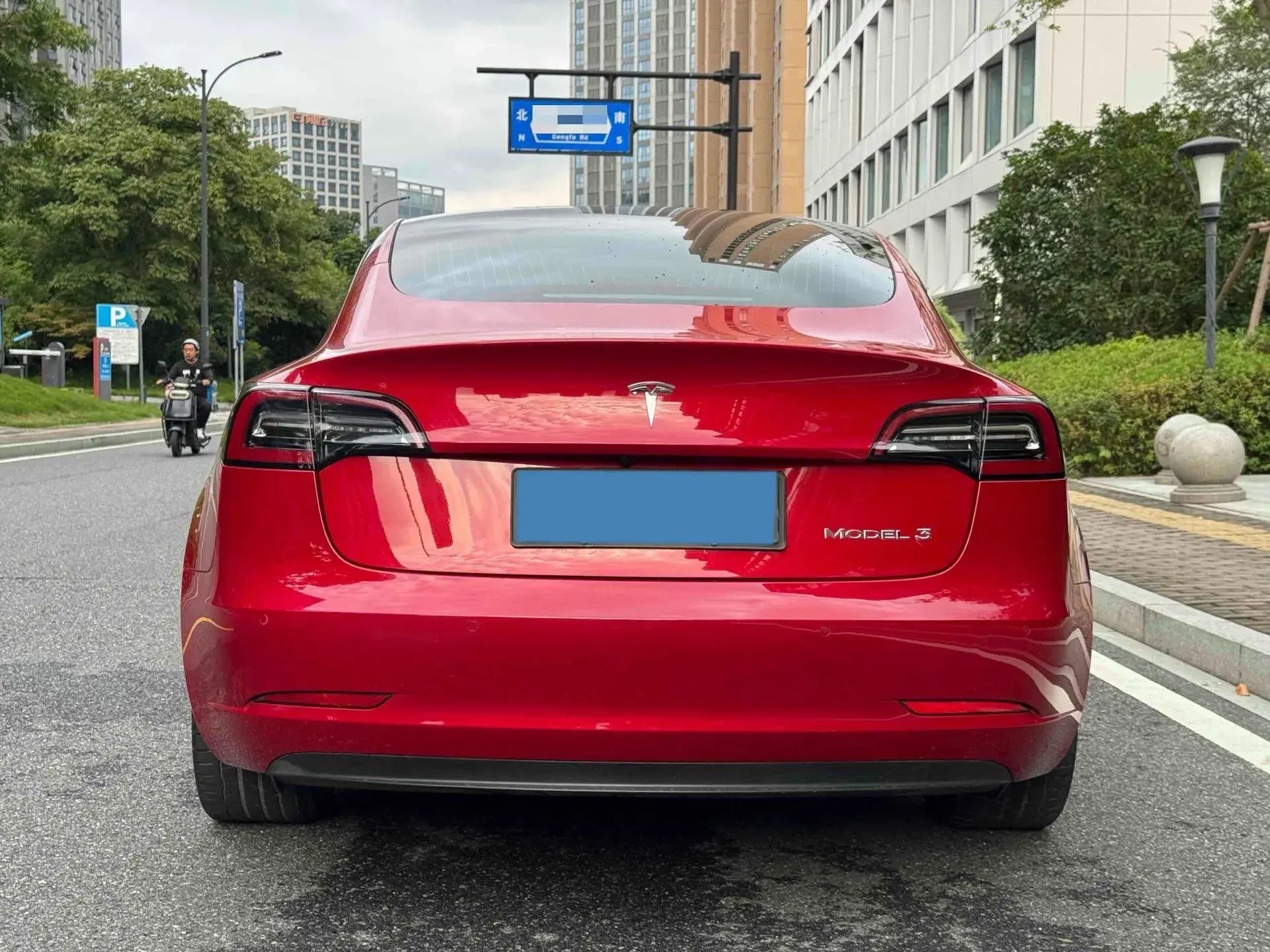 2020 TESLA MODEL thumbnail 4