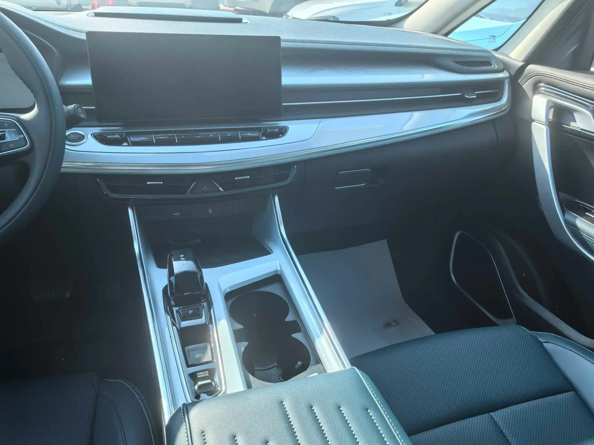 2023 GEELY JIAJI thumbnail 2