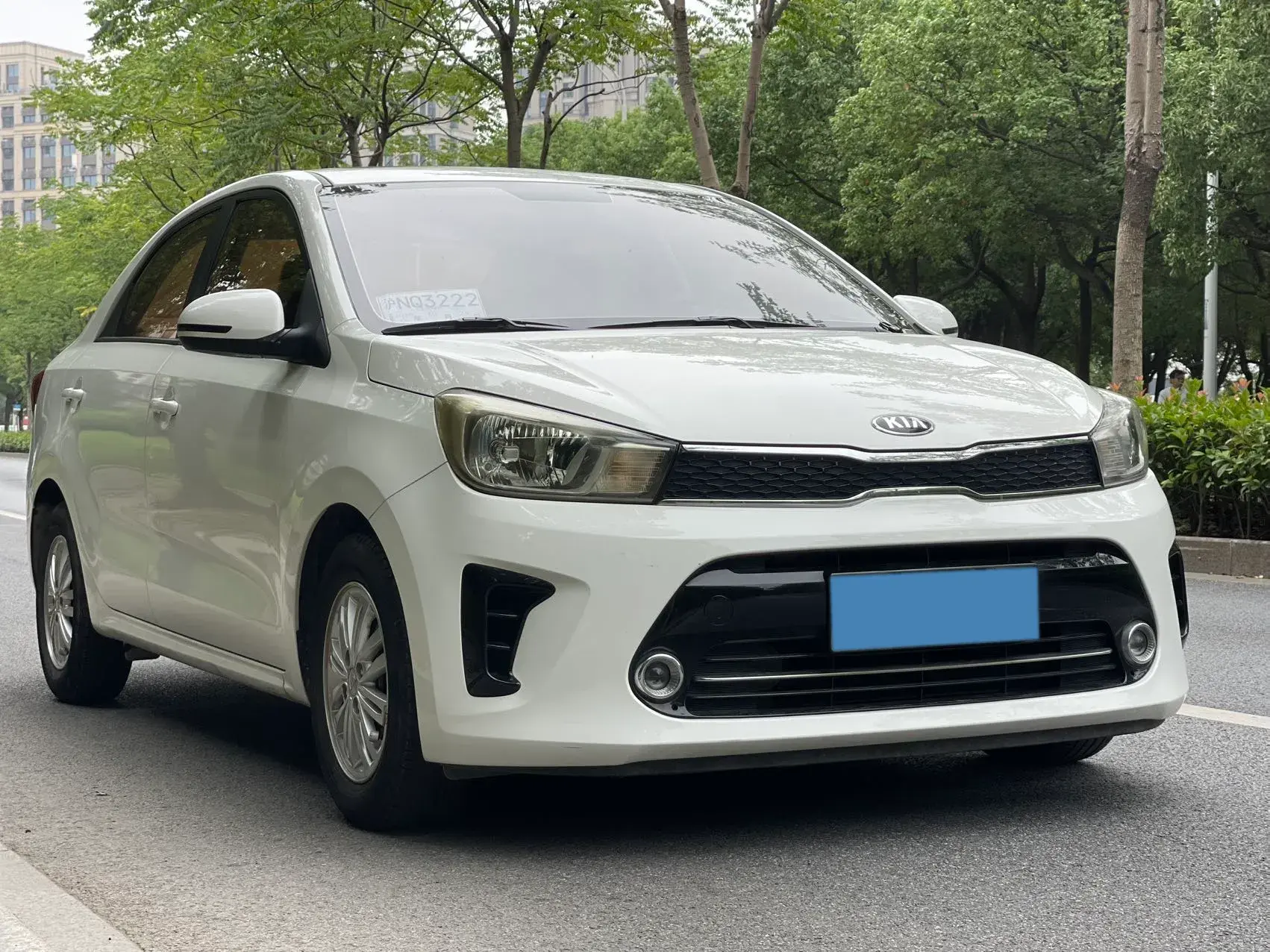 2017 KIA PEGAS thumbnail 3